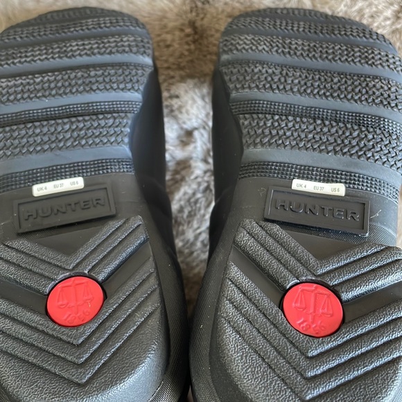 Hunter Women’s Original Tall Rain Boots | Matte Black - Picture 6 of 7